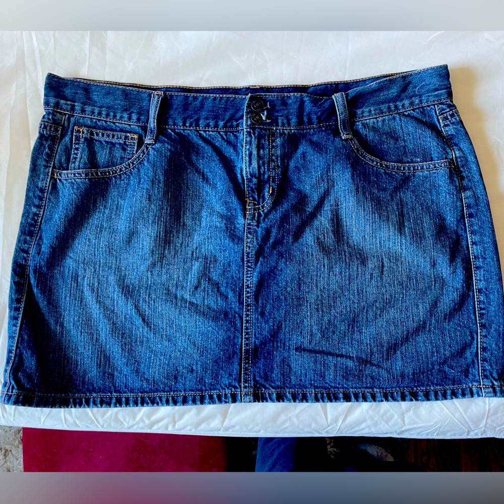 Cute Denim Mini Skirt!